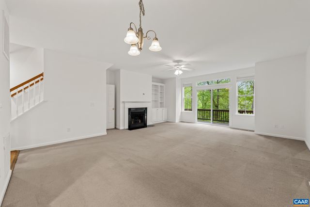 108 Melbourne Park Cir Apt E, Charlottesville, VA 22901
