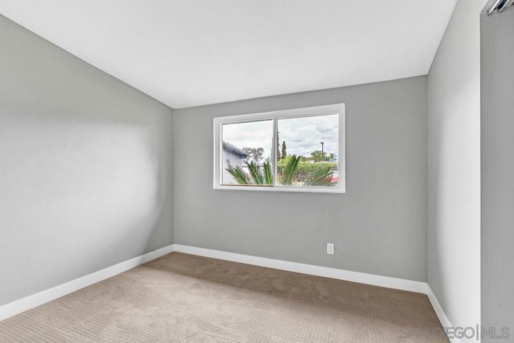 Image 17 of property listing at 536 Rogue Rd, El Cajon, CA 92020