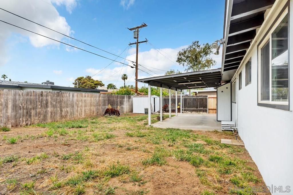 Image 25 of property listing at 536 Rogue Rd, El Cajon, CA 92020