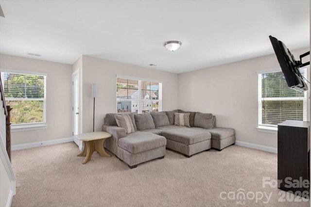 109 W Heart Pine Lane, Statesville, NC 28677
