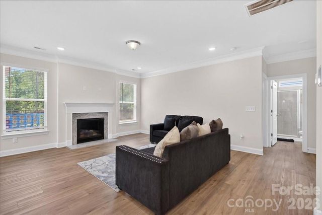 109 W Heart Pine Lane, Statesville, NC 28677