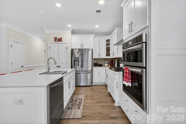 109 W Heart Pine Lane, Statesville, NC 28677