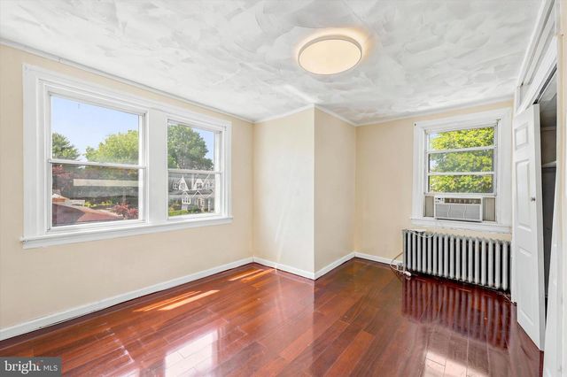 142 E ESSEX AVE, Lansdowne, PA 19050