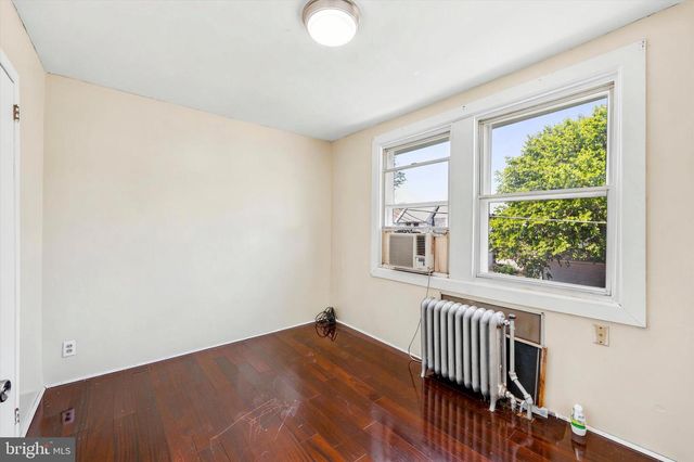 142 E ESSEX AVE, Lansdowne, PA 19050