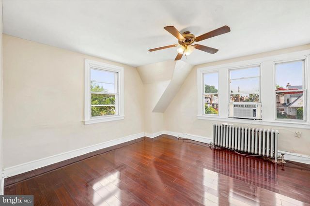 142 E ESSEX AVE, Lansdowne, PA 19050