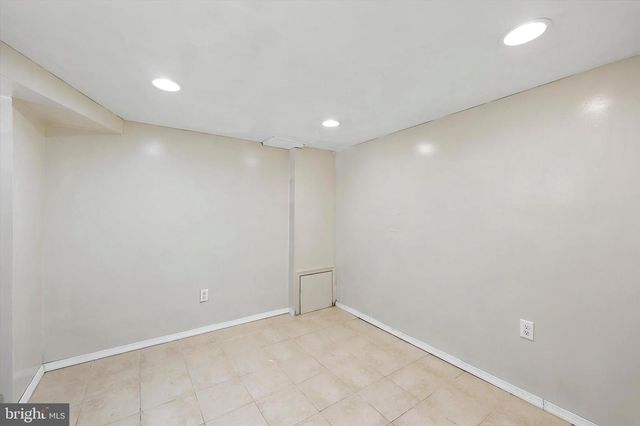 142 E ESSEX AVE, Lansdowne, PA 19050
