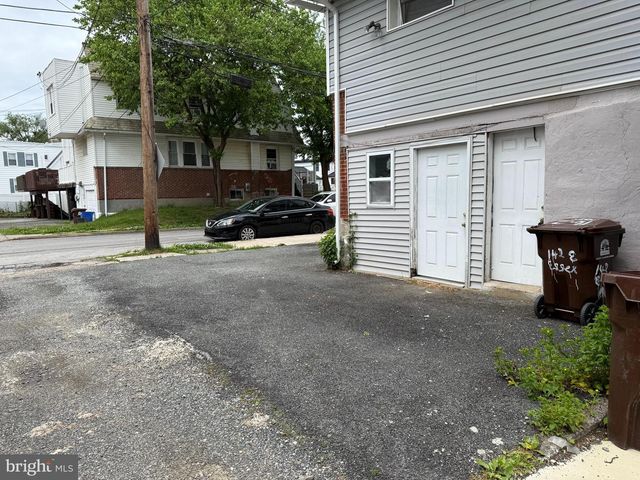142 E ESSEX AVE, Lansdowne, PA 19050