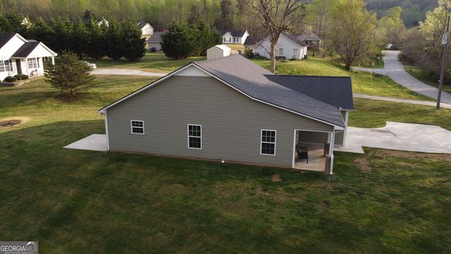 67 Helton Road, Cleveland, GA 30528