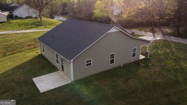 67 Helton Road, Cleveland, GA 30528
