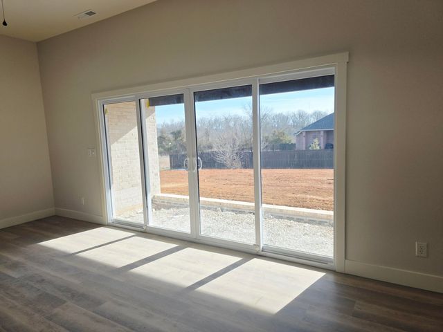 840 E Crystal Avenue, Nixa, MO 65714