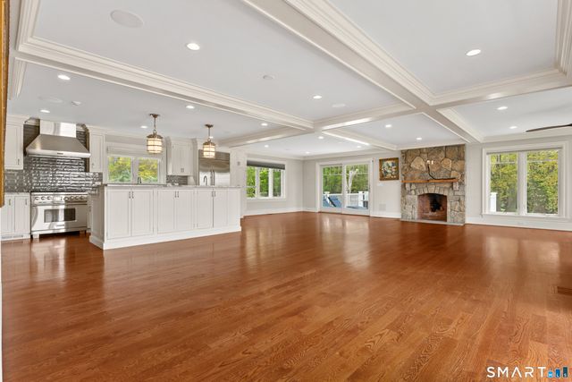 70 Kenilworth Drive East, Stamford, CT 06902