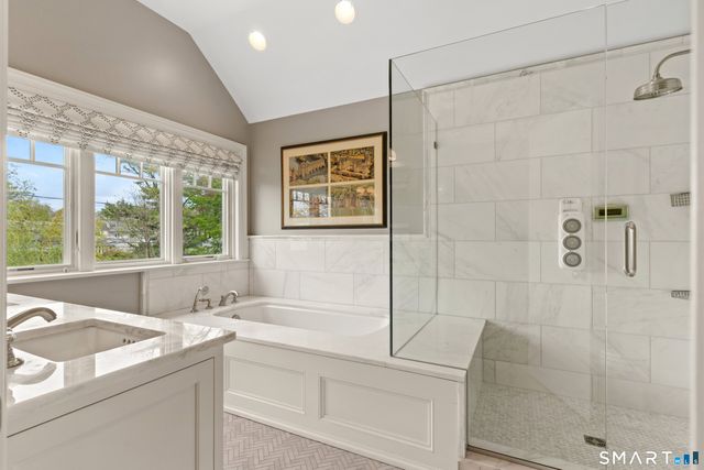 70 Kenilworth Drive East, Stamford, CT 06902