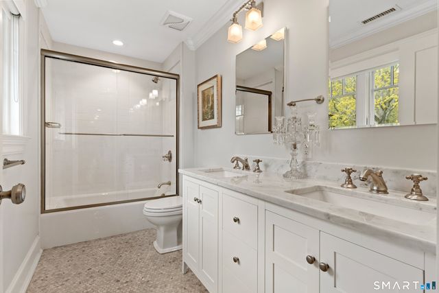 70 Kenilworth Drive East, Stamford, CT 06902