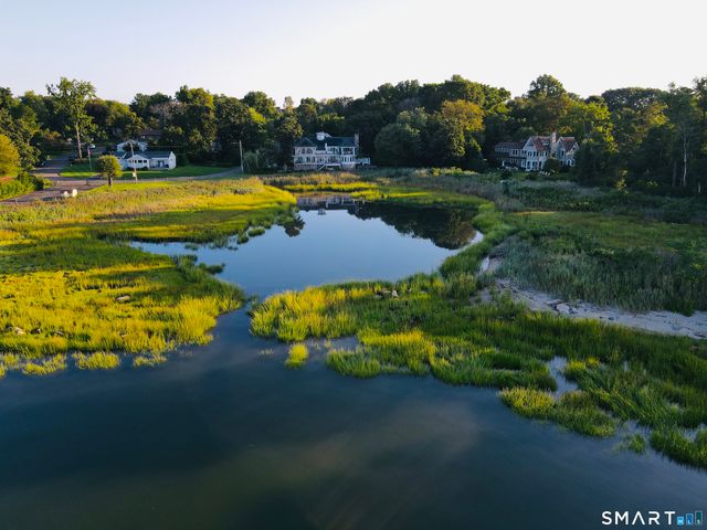 70 Kenilworth Drive East, Stamford, CT 06902