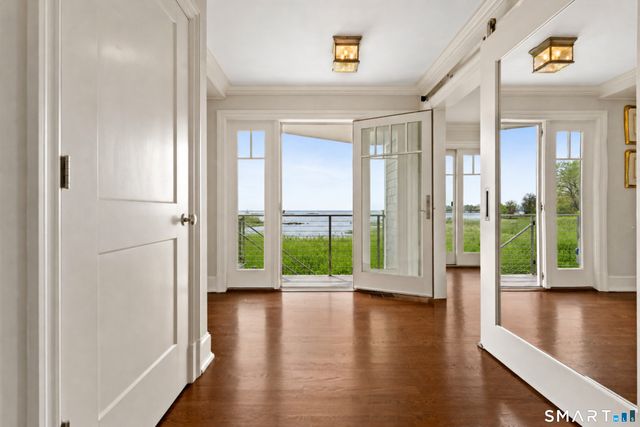 70 Kenilworth Drive East, Stamford, CT 06902