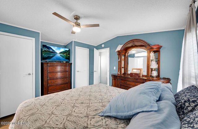 25 Bayshore Mobile Mnr, Hazlet, NJ 07730