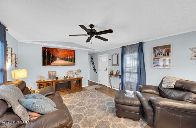 25 Bayshore Mobile Mnr, Hazlet, NJ 07730