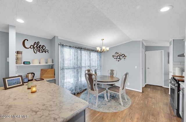 25 Bayshore Mobile Mnr, Hazlet, NJ 07730