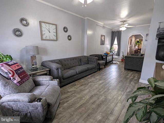 314 WALNUT ST, Reading, PA 19601