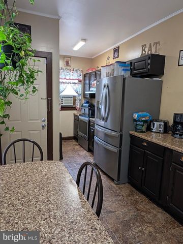 314 WALNUT ST, Reading, PA 19601