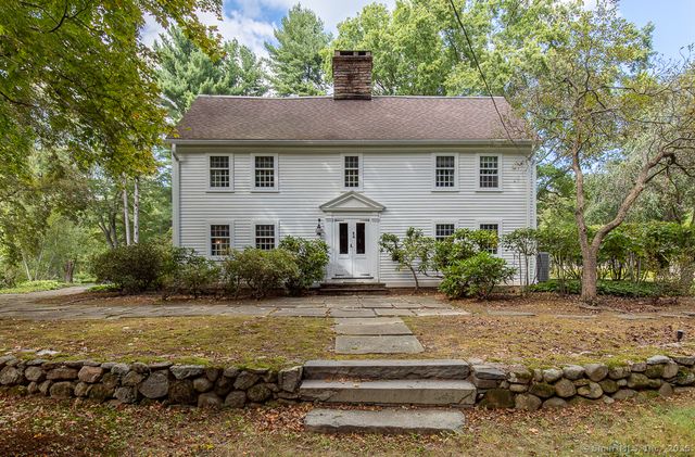 71 Beecher Road, Woodbridge, CT 06525