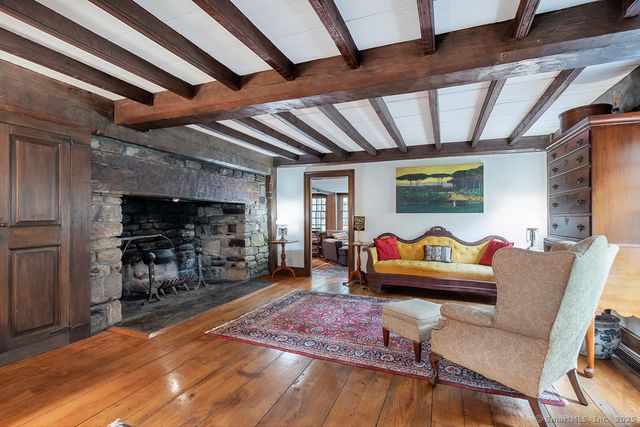 71 Beecher Road, Woodbridge, CT 06525