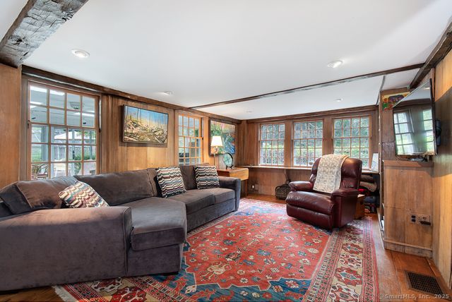 71 Beecher Road, Woodbridge, CT 06525