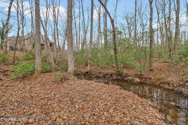 218 Channing Lane, Crossville, TN 38555