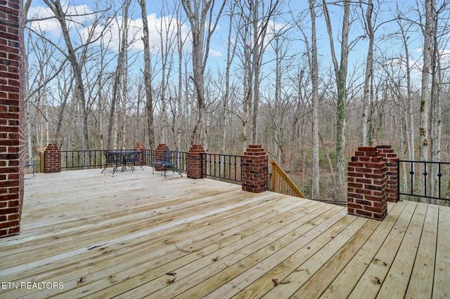 218 Channing Lane, Crossville, TN 38555