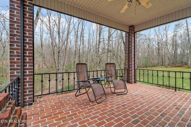 218 Channing Lane, Crossville, TN 38555