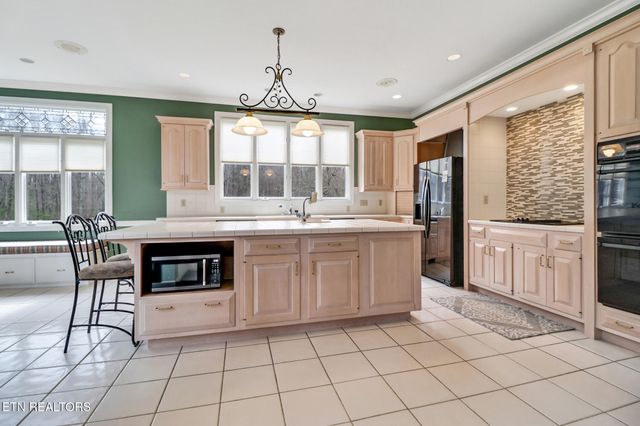 218 Channing Lane, Crossville, TN 38555