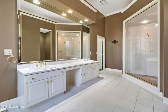 218 Channing Lane, Crossville, TN 38555