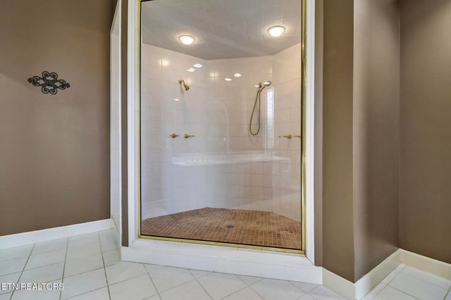 218 Channing Lane, Crossville, TN 38555