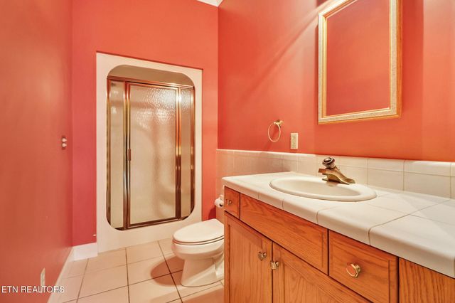 218 Channing Lane, Crossville, TN 38555