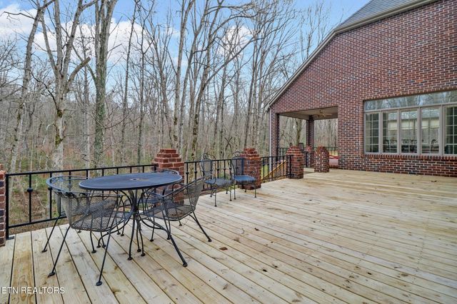 218 Channing Lane, Crossville, TN 38555