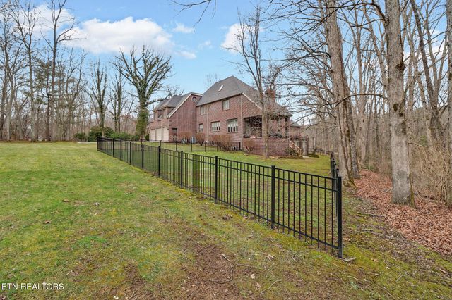 218 Channing Lane, Crossville, TN 38555