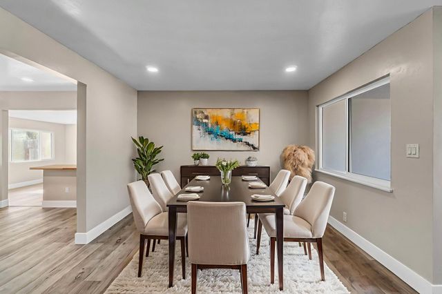 5186 N Callisch Avenue, Fresno, CA 93710