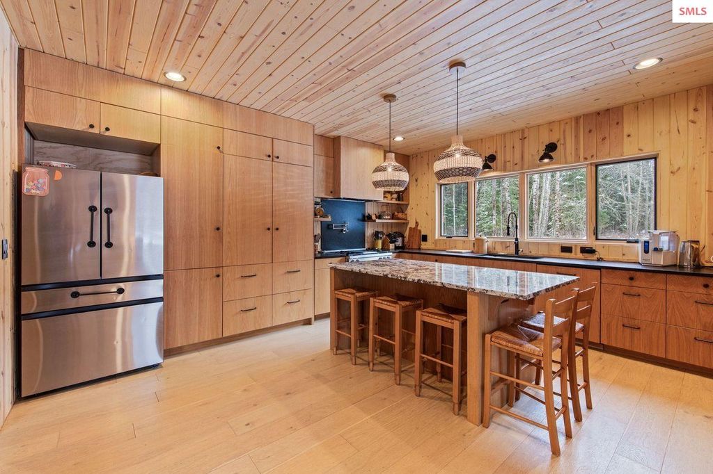 202 Siskin Ln, Sandpoint, ID 83864 photo 11