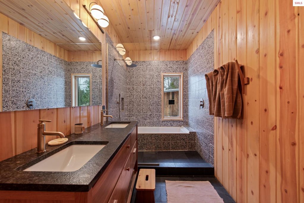 202 Siskin Ln, Sandpoint, ID 83864 photo 25