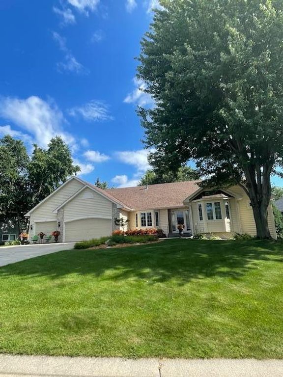 16762 Ironwood Circle, Lakeville, MN 55044