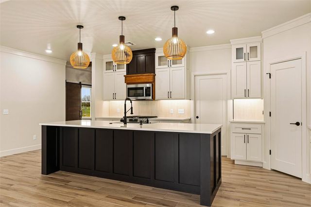 2916 River Birch Lane, Yukon, OK 73099