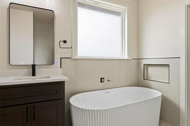 2916 River Birch Lane, Yukon, OK 73099