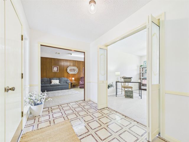 1909 Tracy Lynn Lane, Alvin, TX 77511