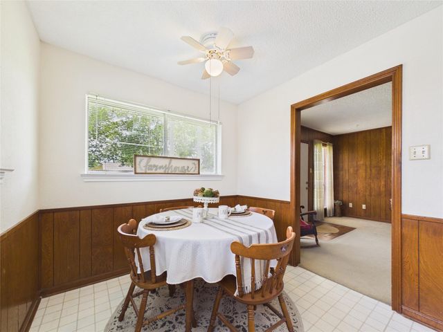 1909 Tracy Lynn Lane, Alvin, TX 77511