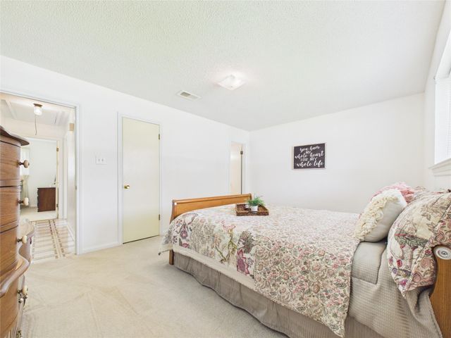 1909 Tracy Lynn Lane, Alvin, TX 77511