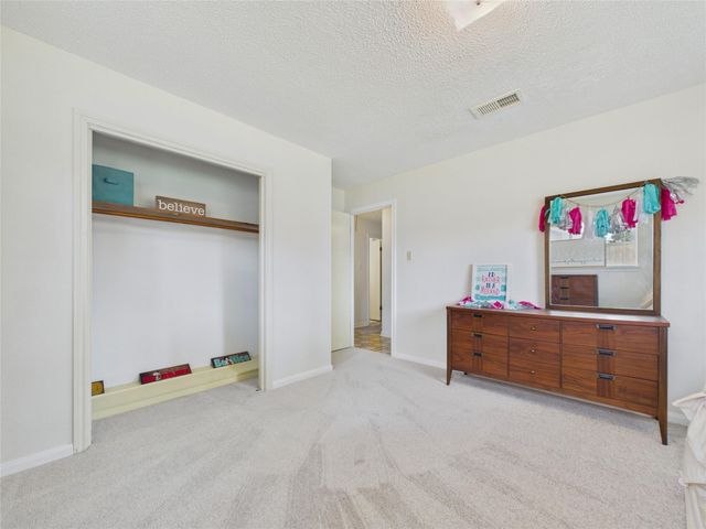 1909 Tracy Lynn Lane, Alvin, TX 77511