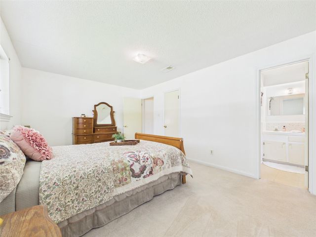 1909 Tracy Lynn Lane, Alvin, TX 77511