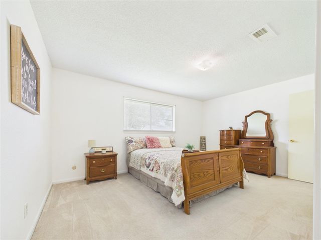 1909 Tracy Lynn Lane, Alvin, TX 77511