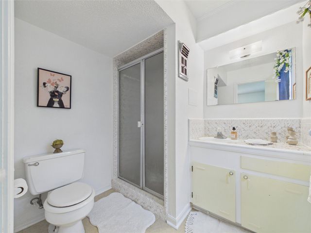 1909 Tracy Lynn Lane, Alvin, TX 77511