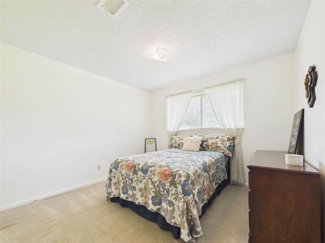 1909 Tracy Lynn Lane, Alvin, TX 77511
